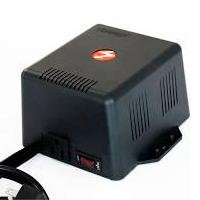 REGULADOR DE VOLTAJE COMPLET RH 1500 CON SUPRESOR DE PICOS MODELO ERV-